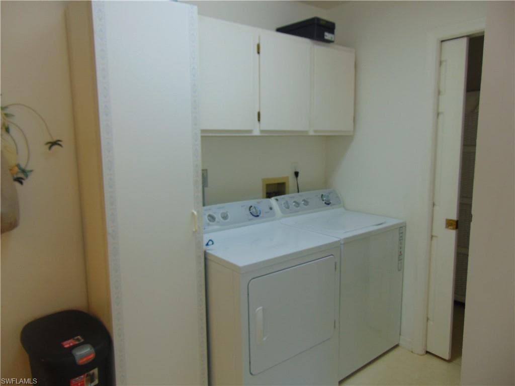 1092 Riverbend DR-12