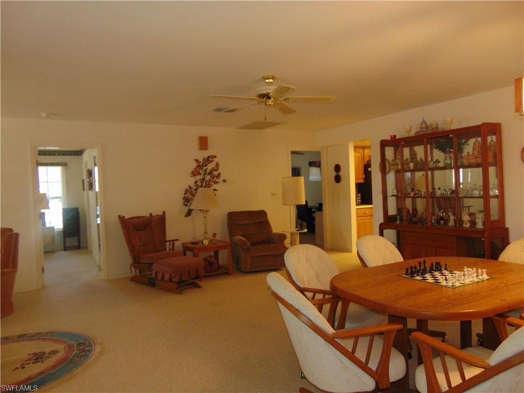 1092 Riverbend DR-22