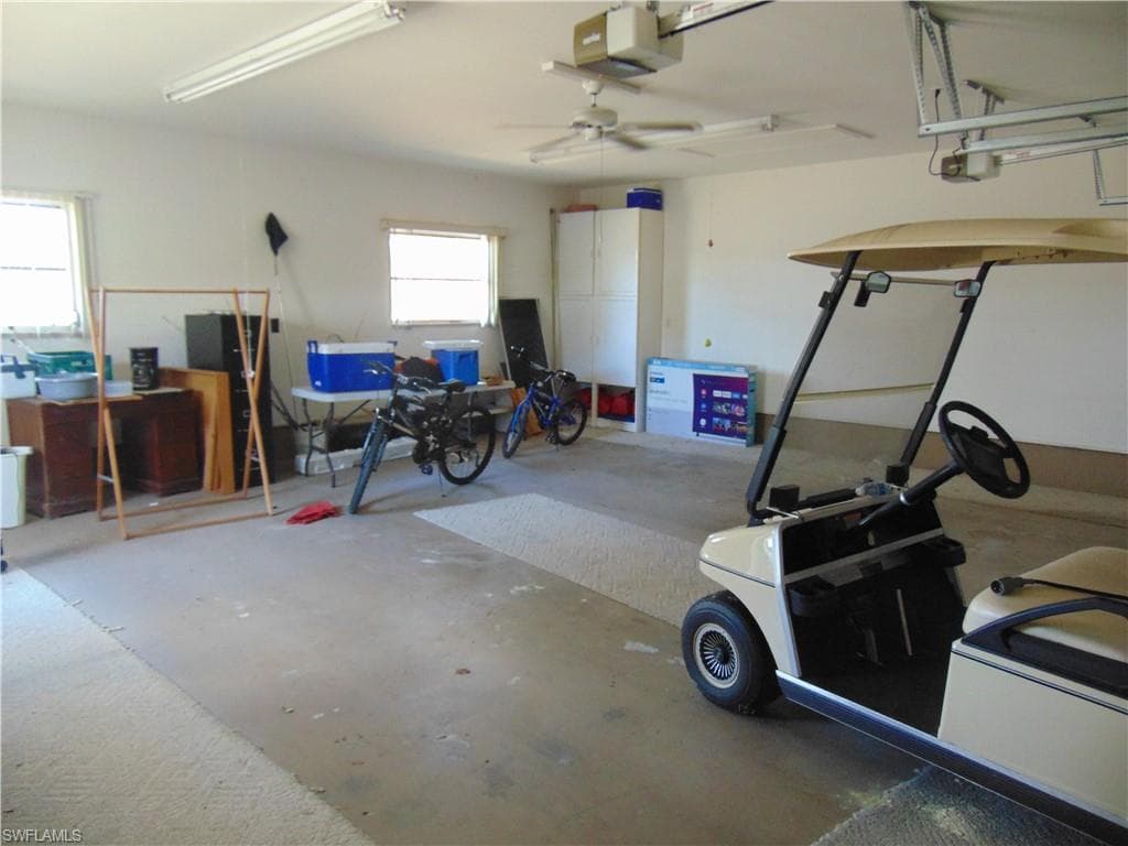 1092 Riverbend DR-30