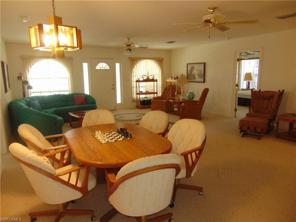 1092 Riverbend DR-15