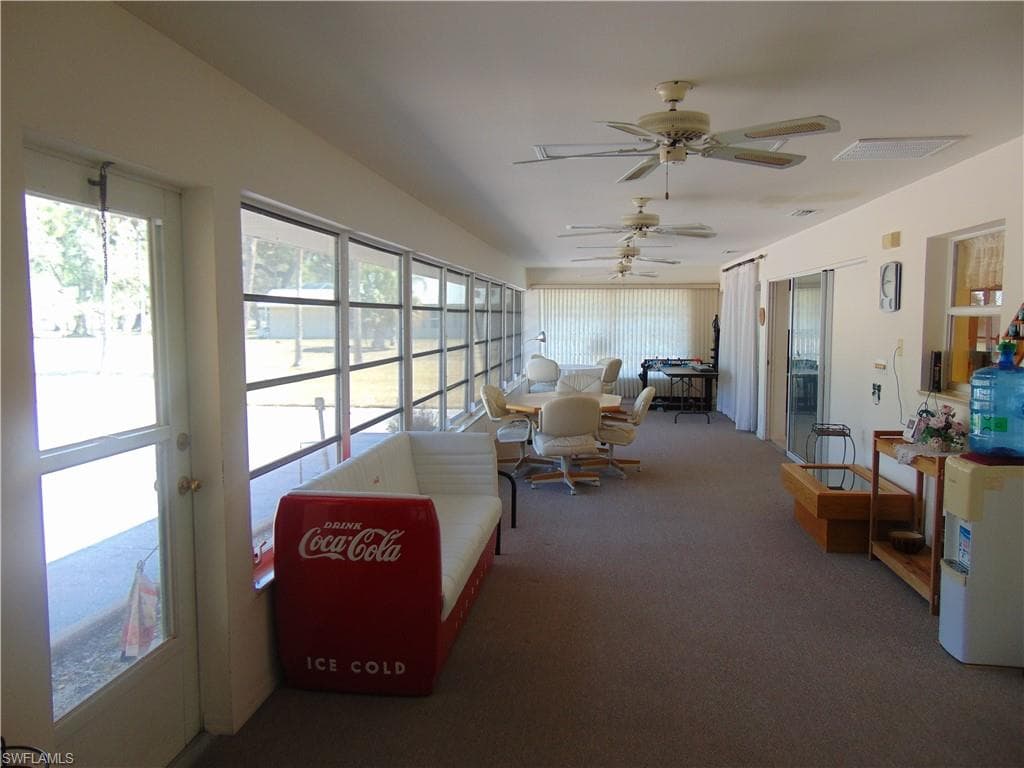 1092 Riverbend DR-11