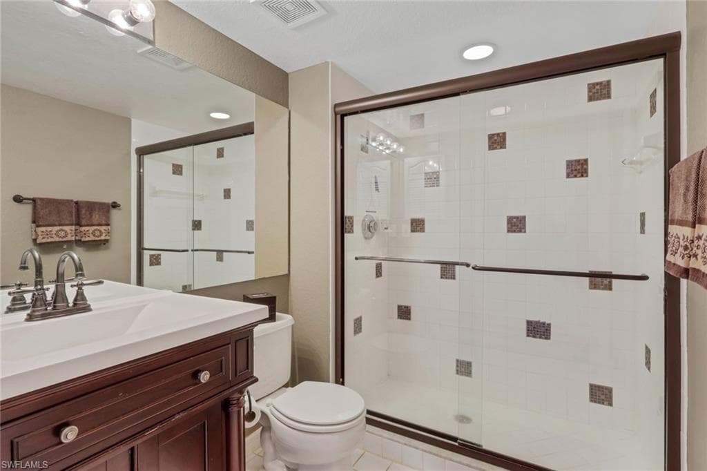 4610 Saint Croix LN 1031-14