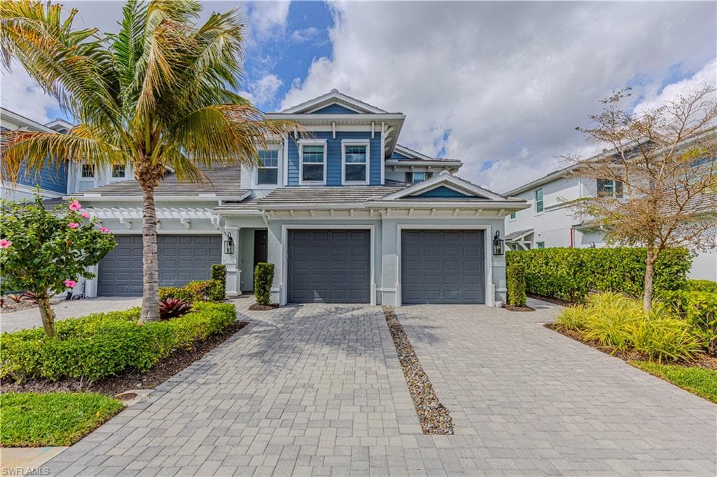 2561 Seychelles DR # 304, NAPLES FL 34112-1