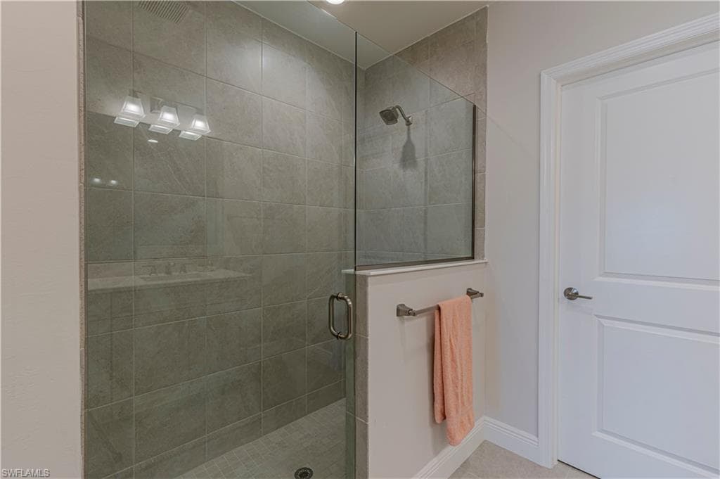 2561 Seychelles DR # 304, NAPLES FL 34112-21