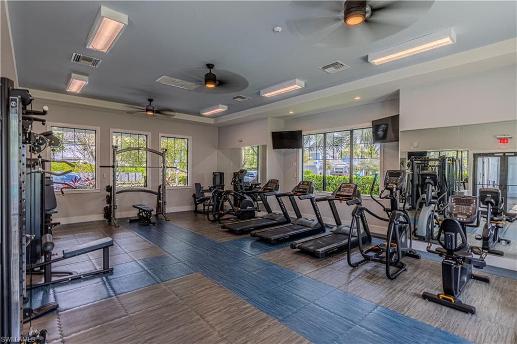 2561 Seychelles DR # 304, NAPLES FL 34112-31