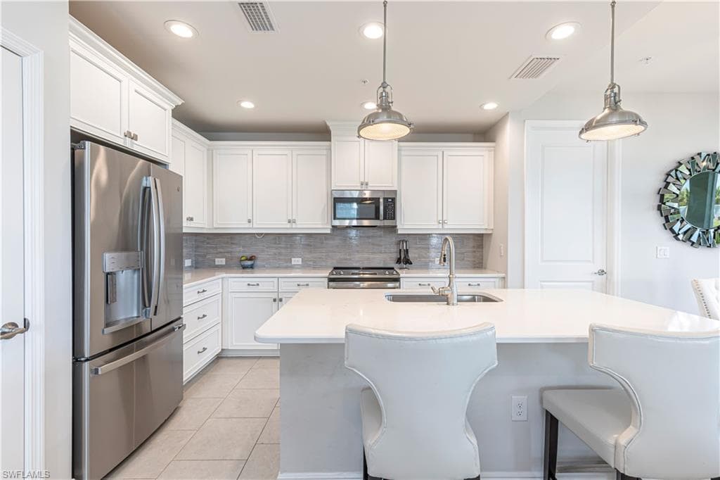 2561 Seychelles DR # 304, NAPLES FL 34112-13