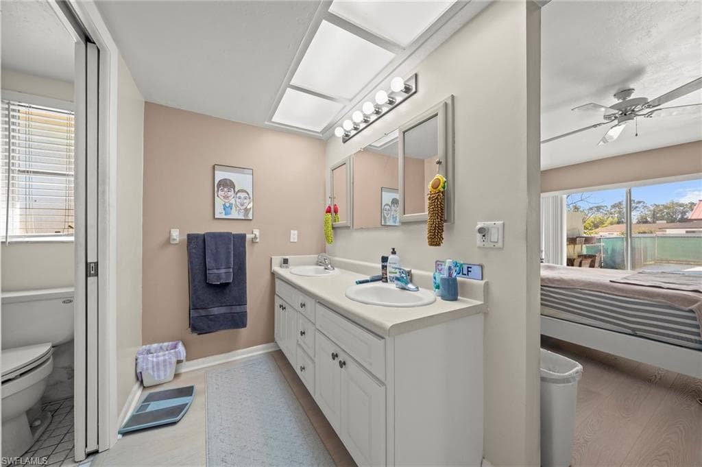 2172 Lochmoor CIR-13