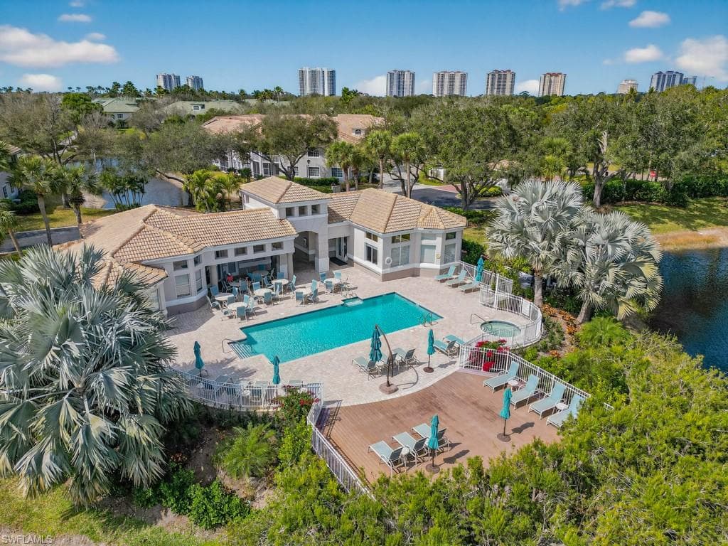 24360 Sandpiper Isle WAY 205-25