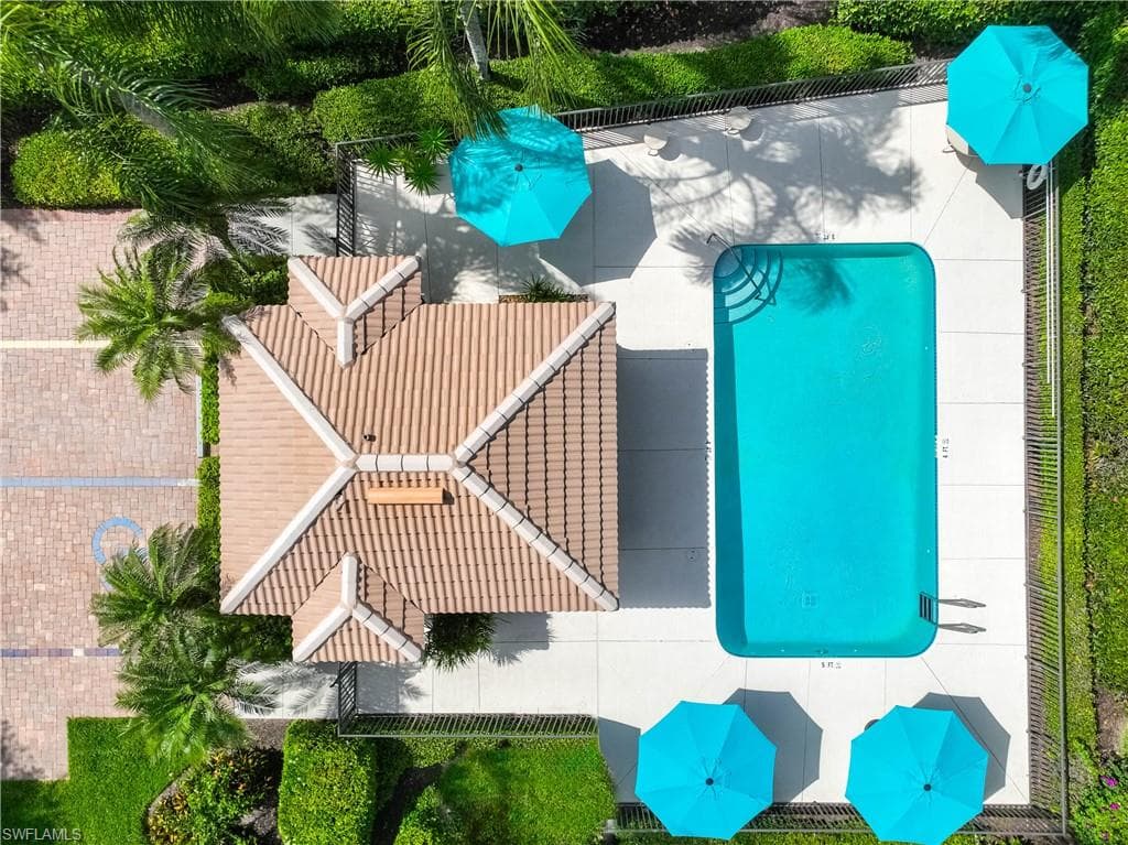 9227 Troon Lakes DR-42