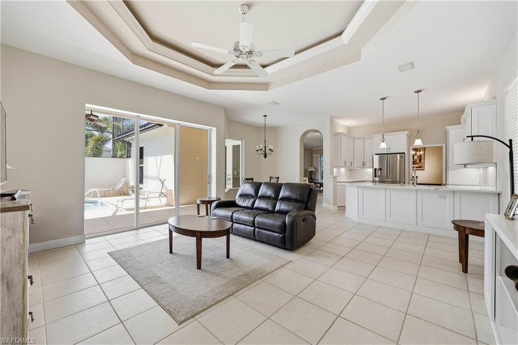 9227 Troon Lakes DR-17