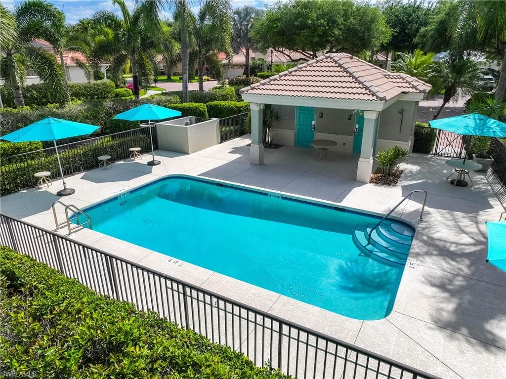 9227 Troon Lakes DR-43