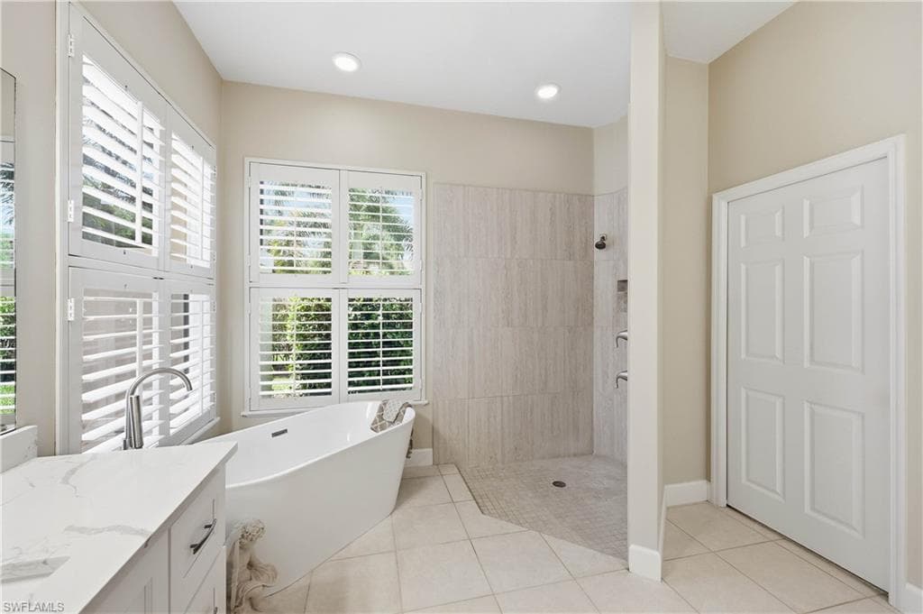 9227 Troon Lakes DR-24