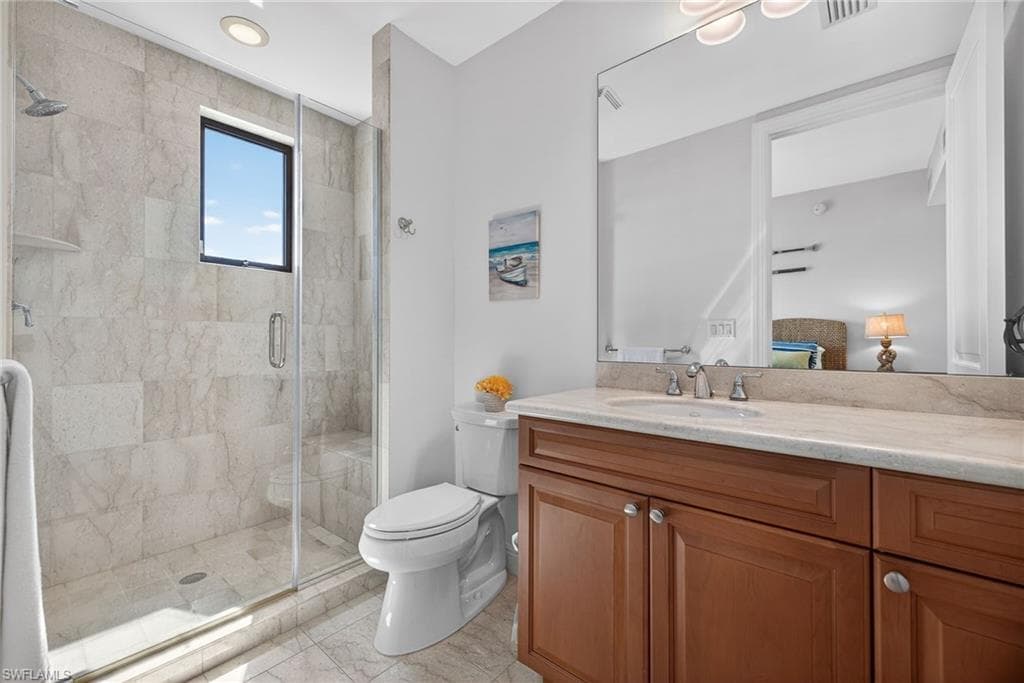 1540 5TH AVE S D305-22