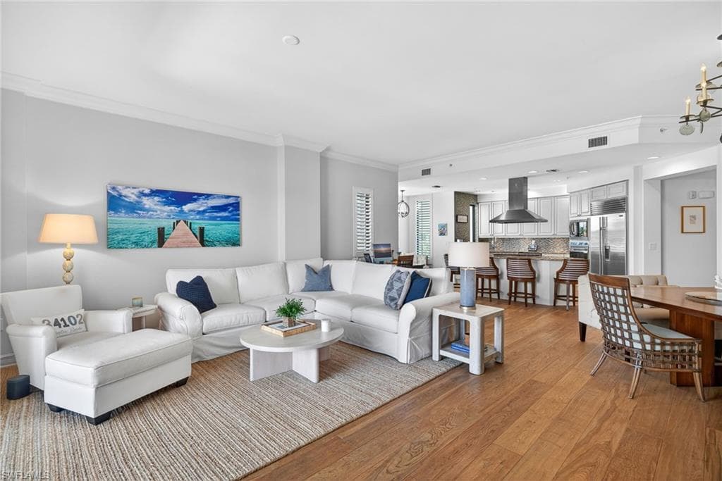 1540 5TH AVE S D305-3