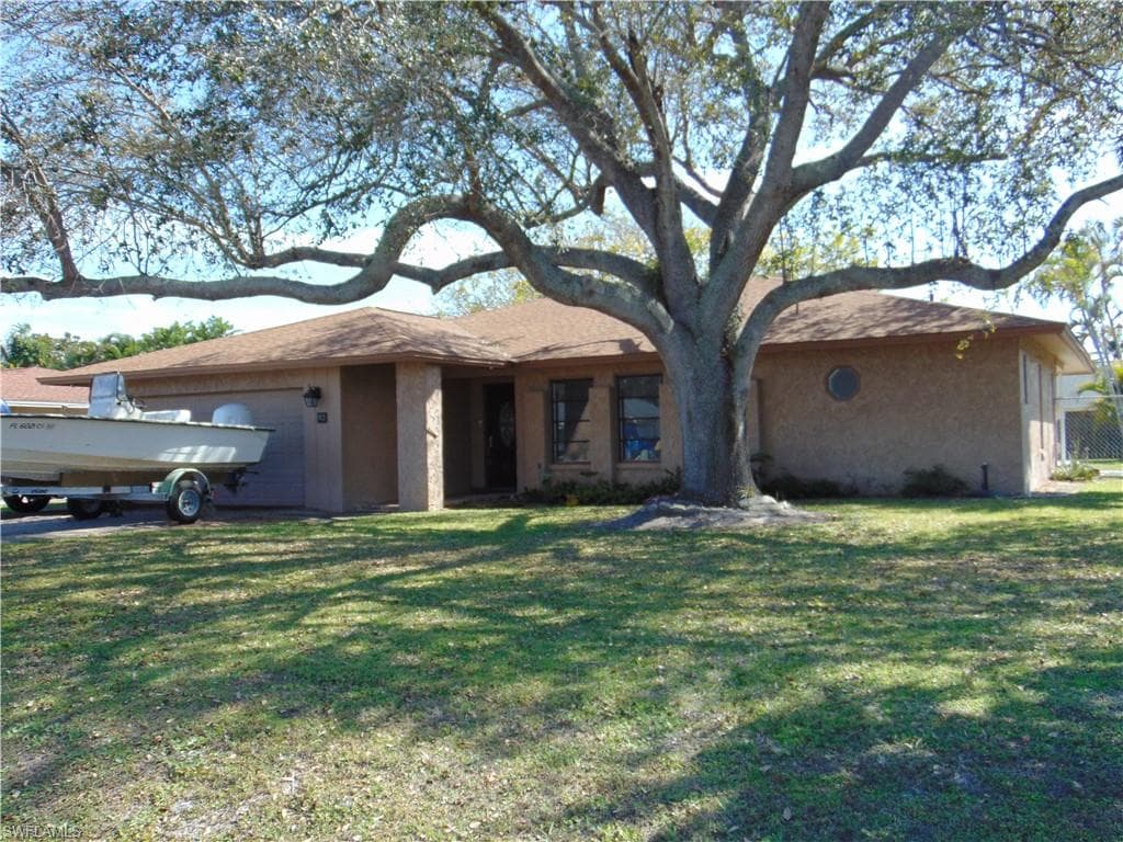 82 Johnnycake DR-1