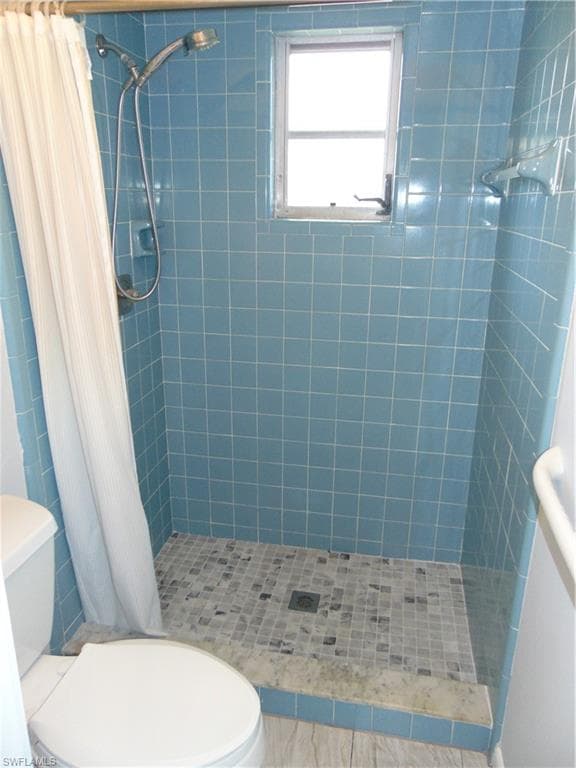 82 Johnnycake DR-12