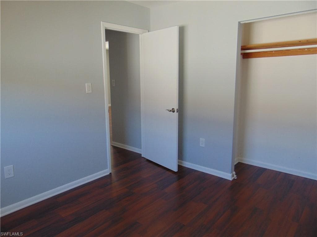 82 Johnnycake DR-23