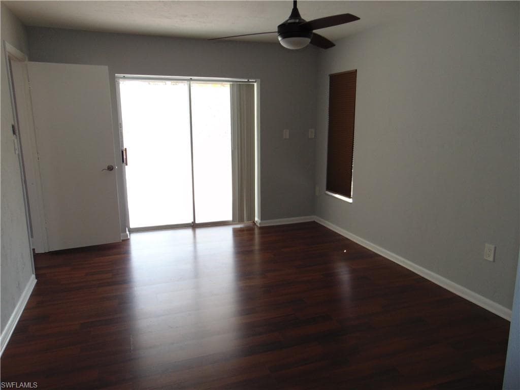 82 Johnnycake DR-13