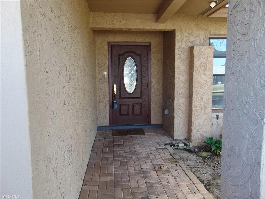 82 Johnnycake DR-3