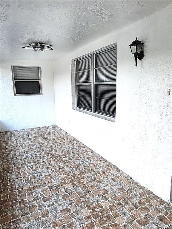 135 Powell Creek CIR-21