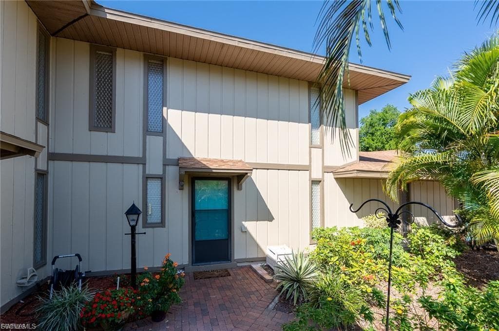 4280 Island CIR C-1