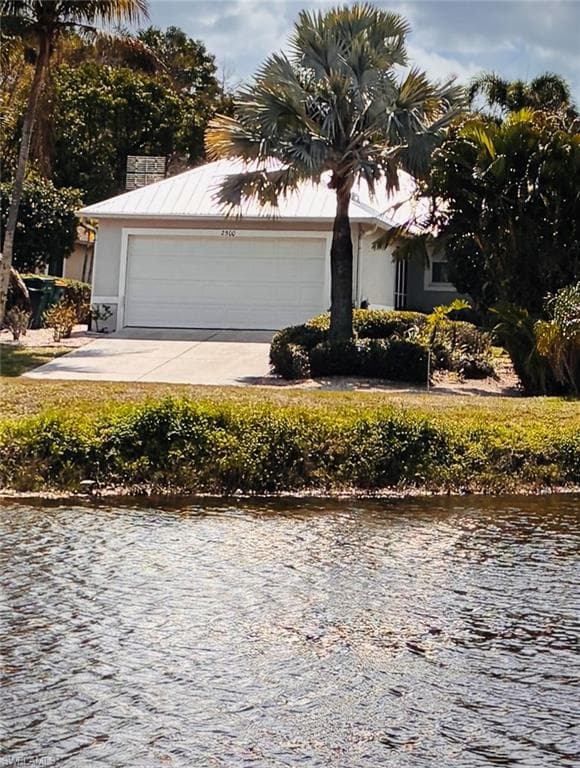 2500 Lee ST, NAPLES FL 34112-48