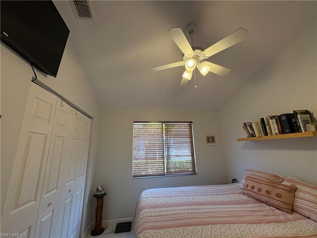 2500 Lee ST, NAPLES FL 34112-18