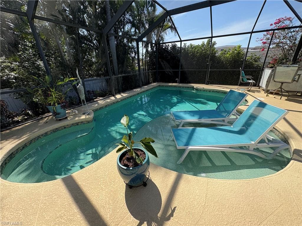 2500 Lee ST, NAPLES FL 34112-43