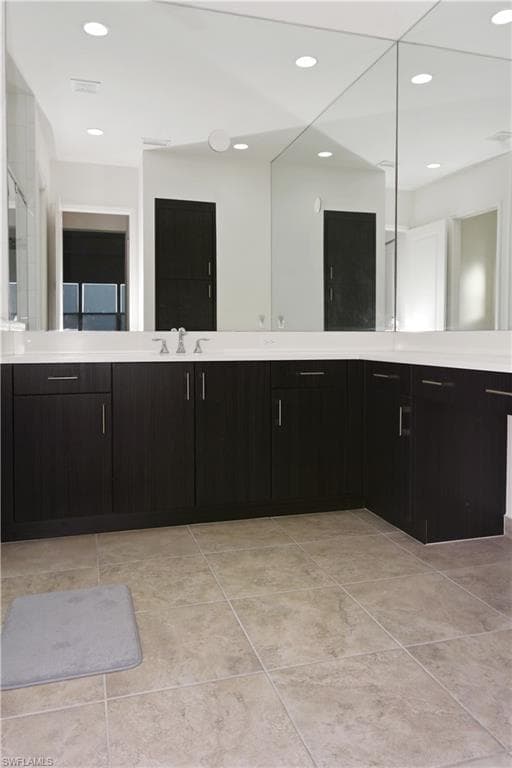 28559 Montecristo LOOP-16