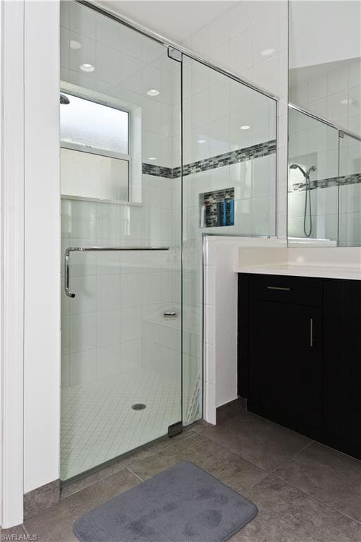 28559 Montecristo LOOP-15