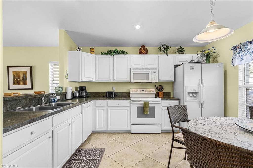 15591 Beach Pebble WAY-7