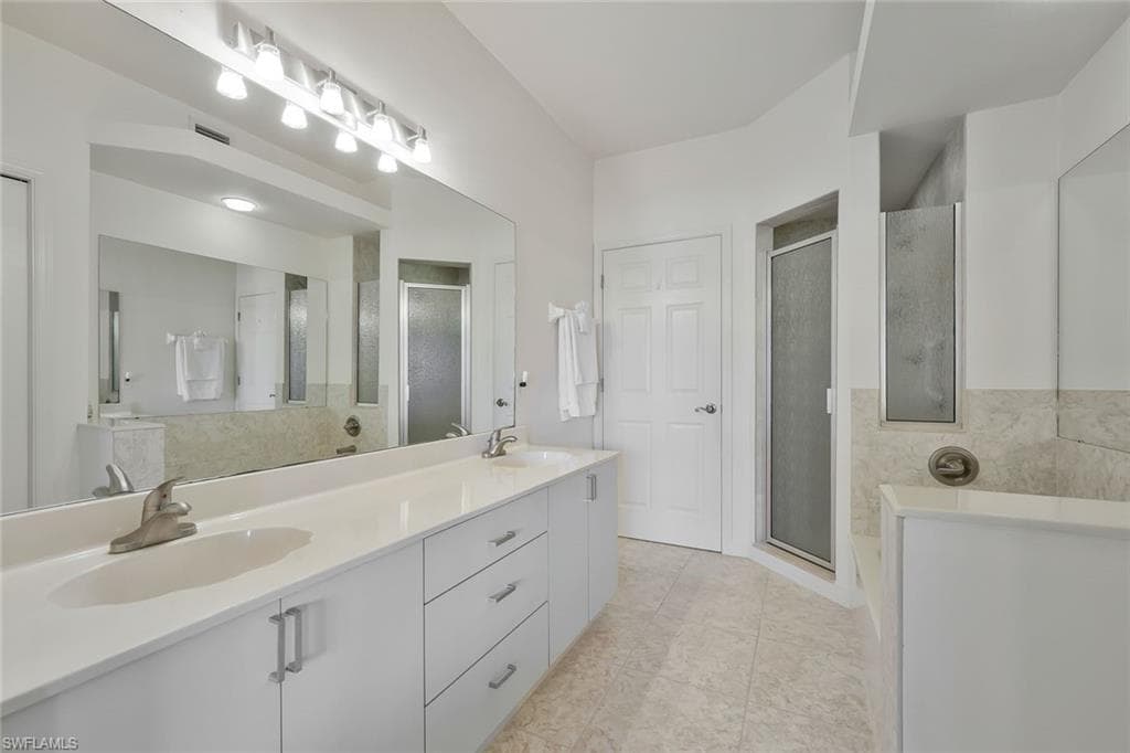 1635 Windy Pines DR # 2405, NAPLES FL 34112-13