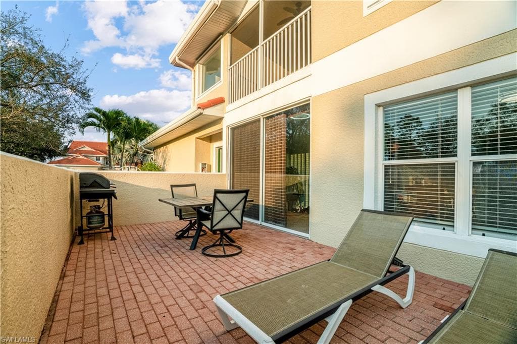 5140 Cobble Creek CT # C104, NAPLES FL 34110-32