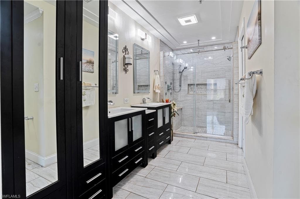 5140 Cobble Creek CT # C104, NAPLES FL 34110-18