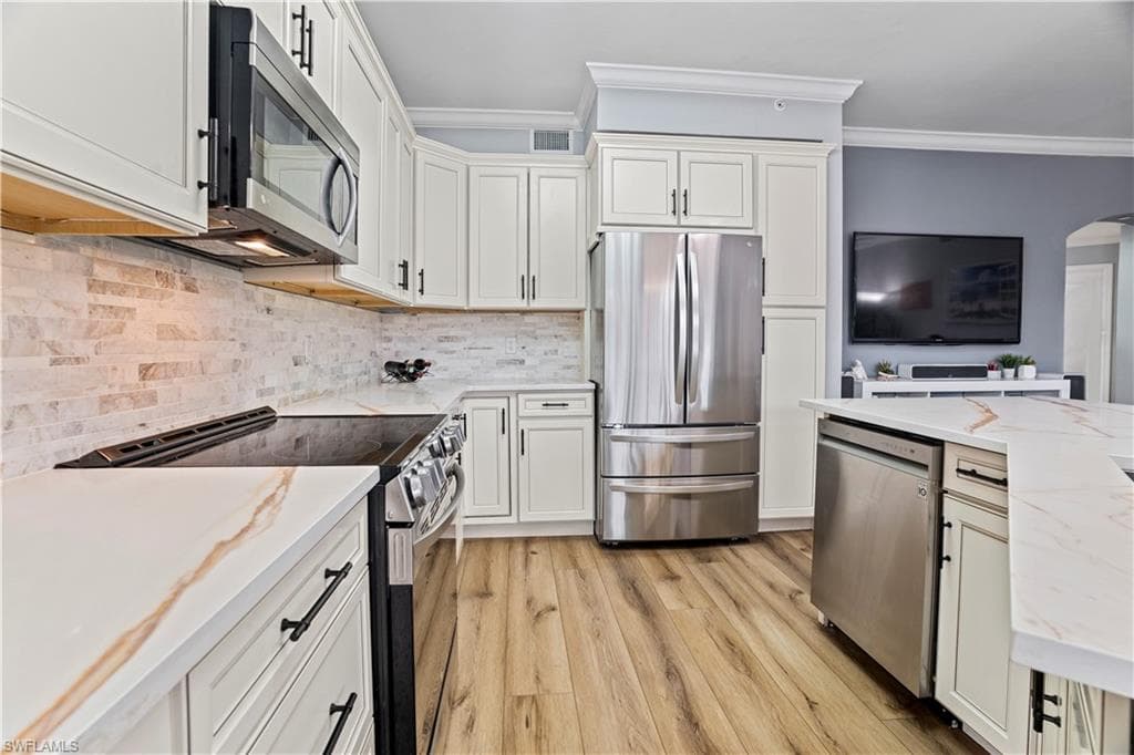 5140 Cobble Creek CT # C104, NAPLES FL 34110-7