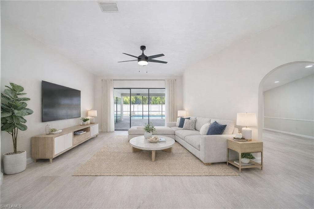 10731 Regent CIR, NAPLES FL 34109-1