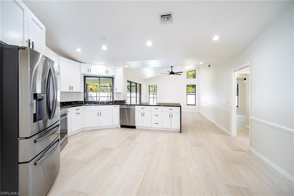 10731 Regent CIR, NAPLES FL 34109-12