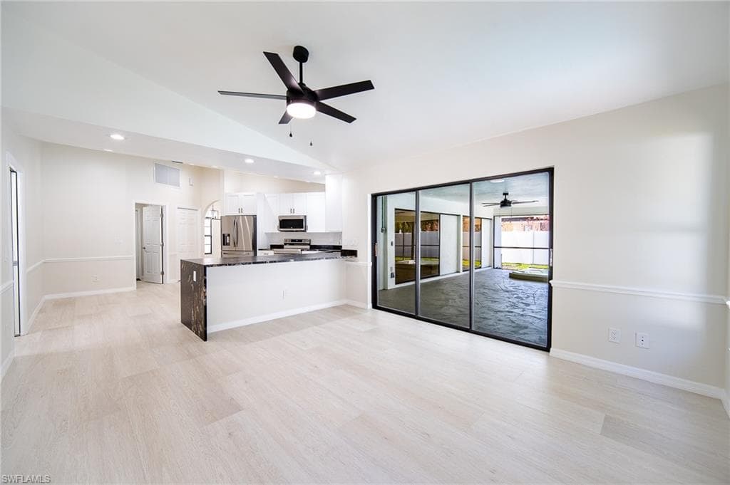 10731 Regent CIR, NAPLES FL 34109-15