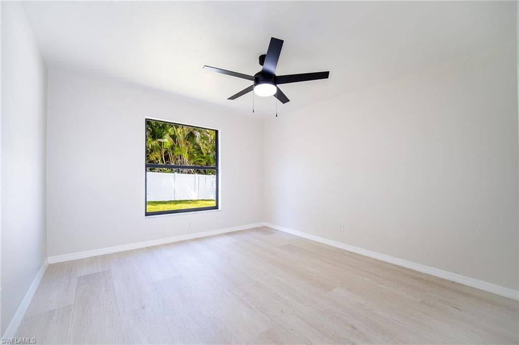 10731 Regent CIR, NAPLES FL 34109-25