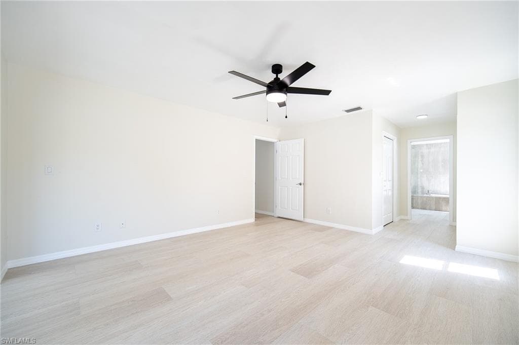 10731 Regent CIR, NAPLES FL 34109-21