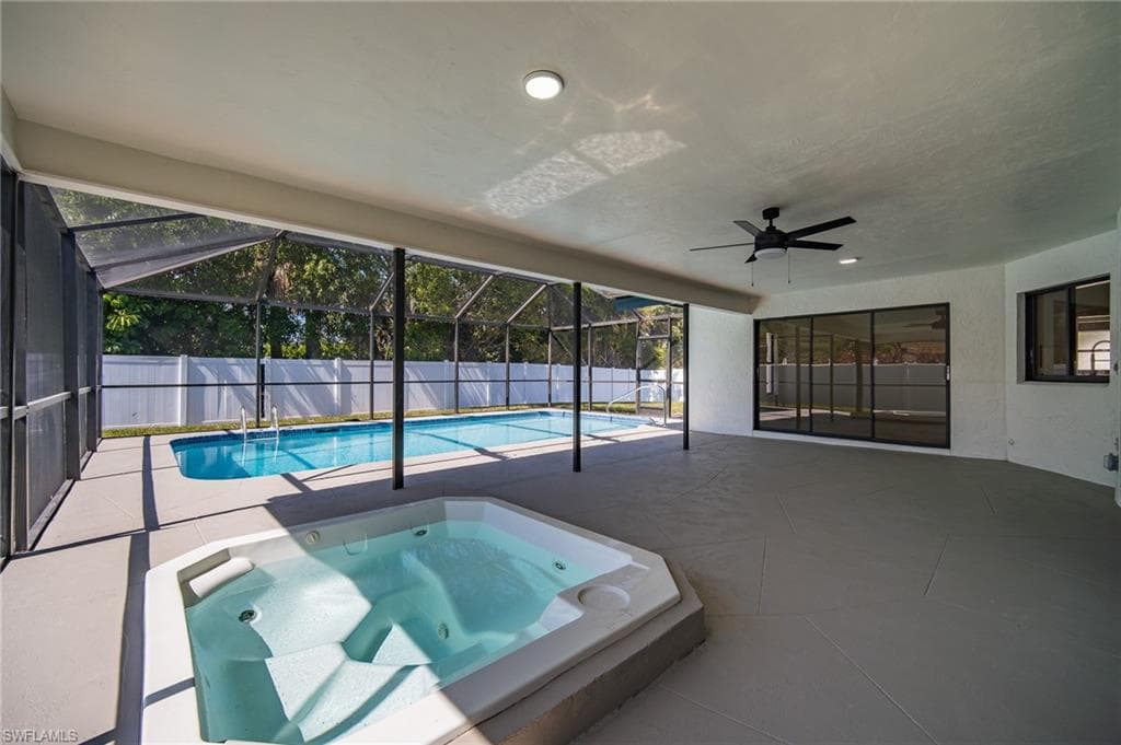 10731 Regent CIR, NAPLES FL 34109-19