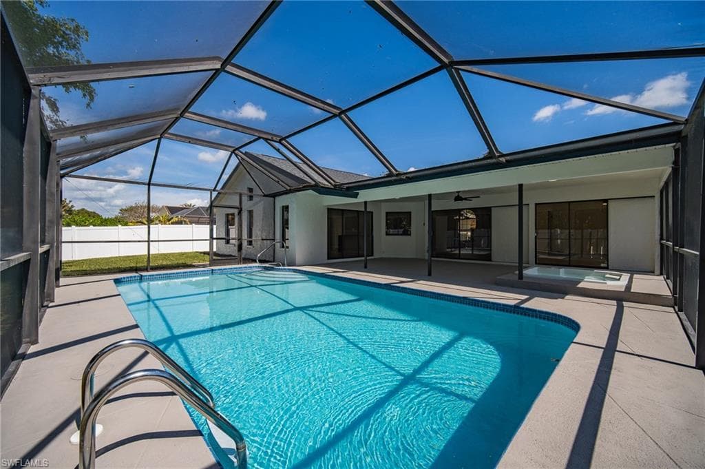 10731 Regent CIR, NAPLES FL 34109-18