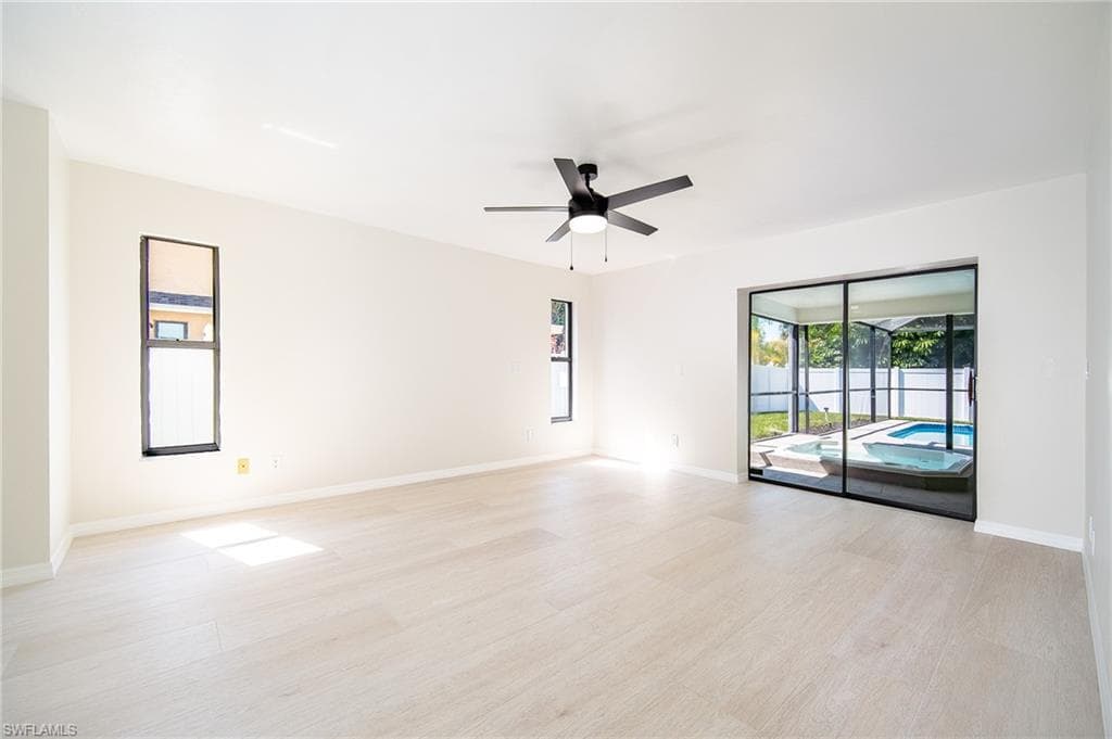 10731 Regent CIR, NAPLES FL 34109-20