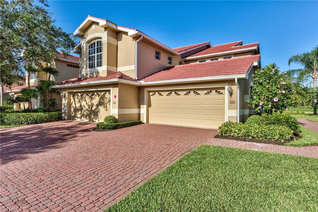 20310 Calice CT 1202-17