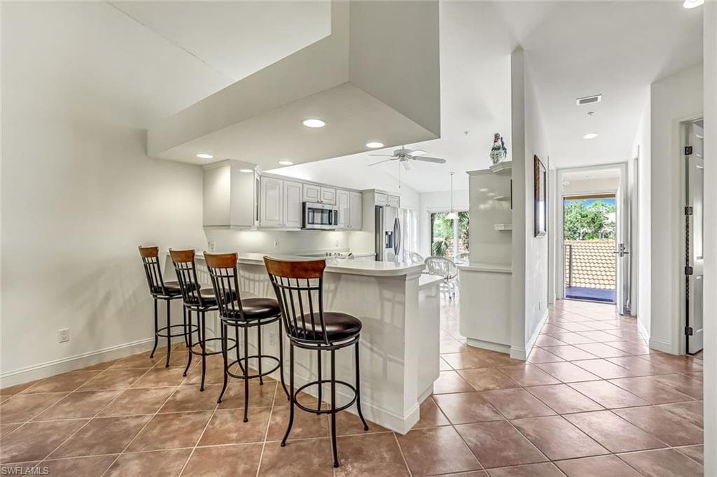 2385 Hidden Lake DR # 4502, NAPLES FL 34112-5