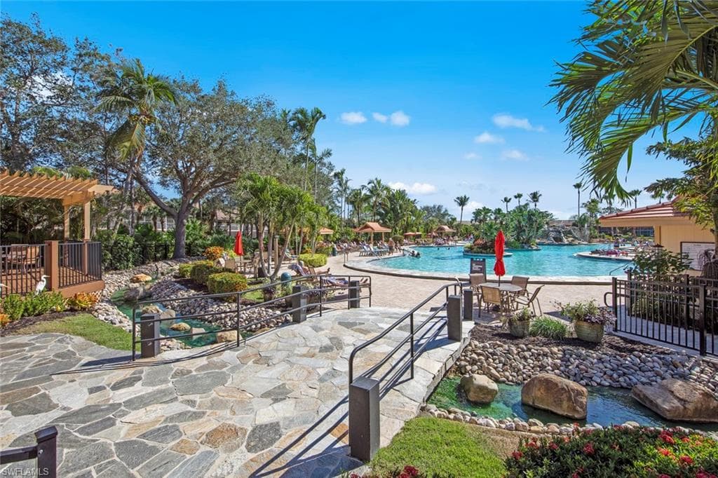 2385 Hidden Lake DR # 4502, NAPLES FL 34112-28