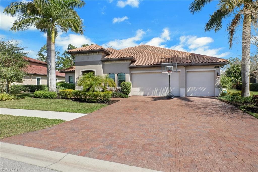 1511 Mockingbird DR, NAPLES FL 34120-2