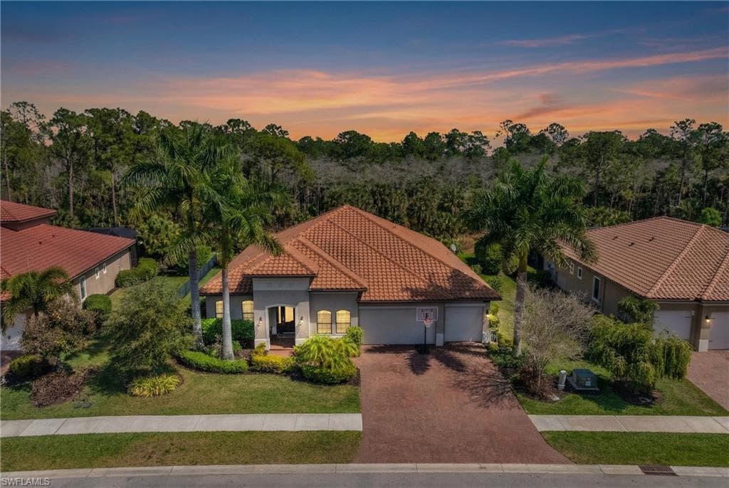 1511 Mockingbird DR, NAPLES FL 34120-23