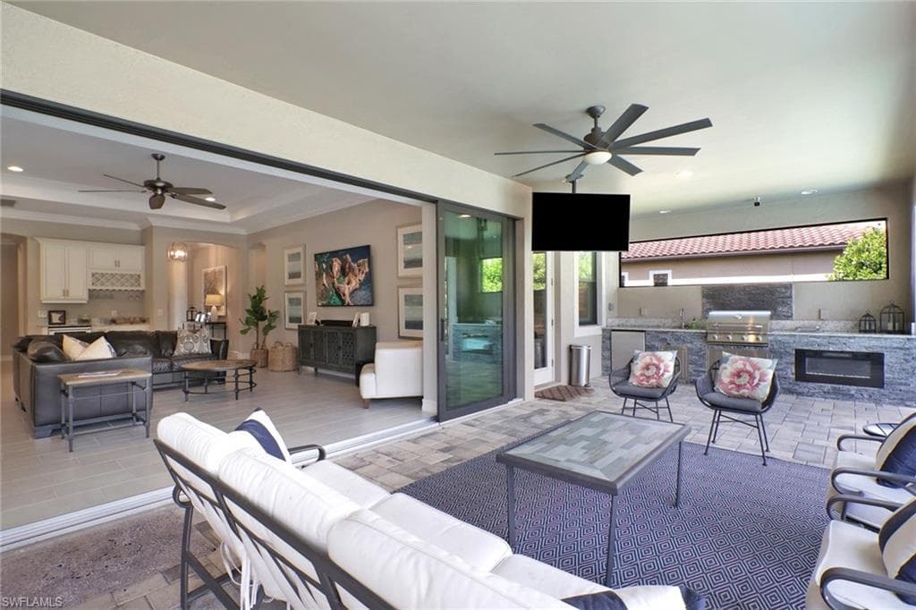 1511 Mockingbird DR, NAPLES FL 34120-32