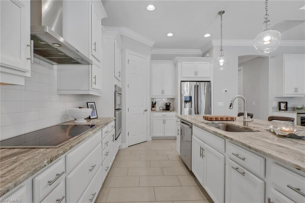 1511 Mockingbird DR, NAPLES FL 34120-13
